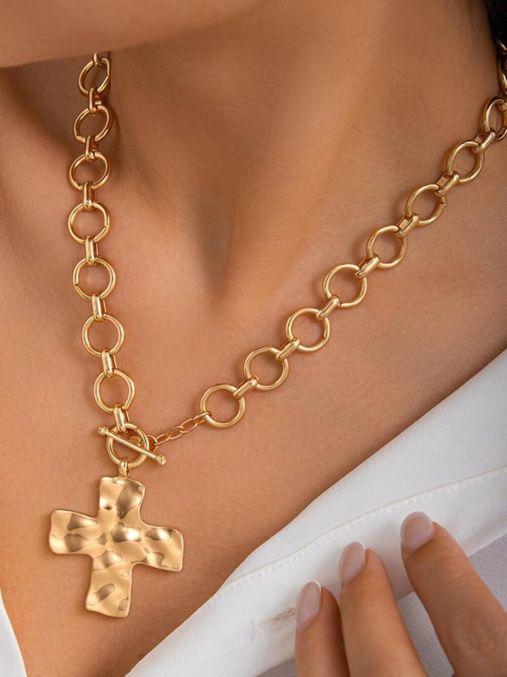 Gold Hammered Cross Pendant Toggle Necklace - Women Jewelry - Picture 3 of 7